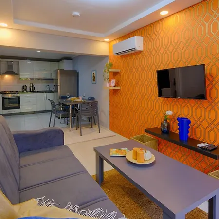 3br Spacious View Near Kaleici, Beach&avm Lägenhet *