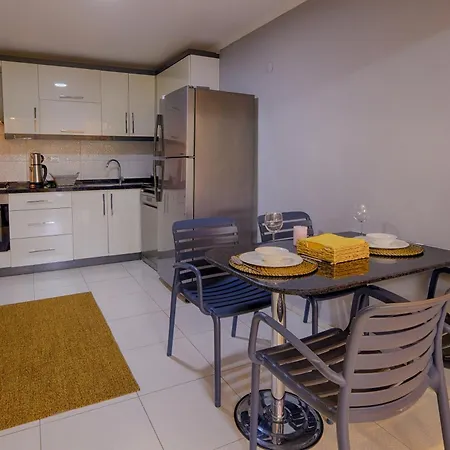 Lägenhet 3br Spacious View Near Kaleici, Beach&avm Antalya